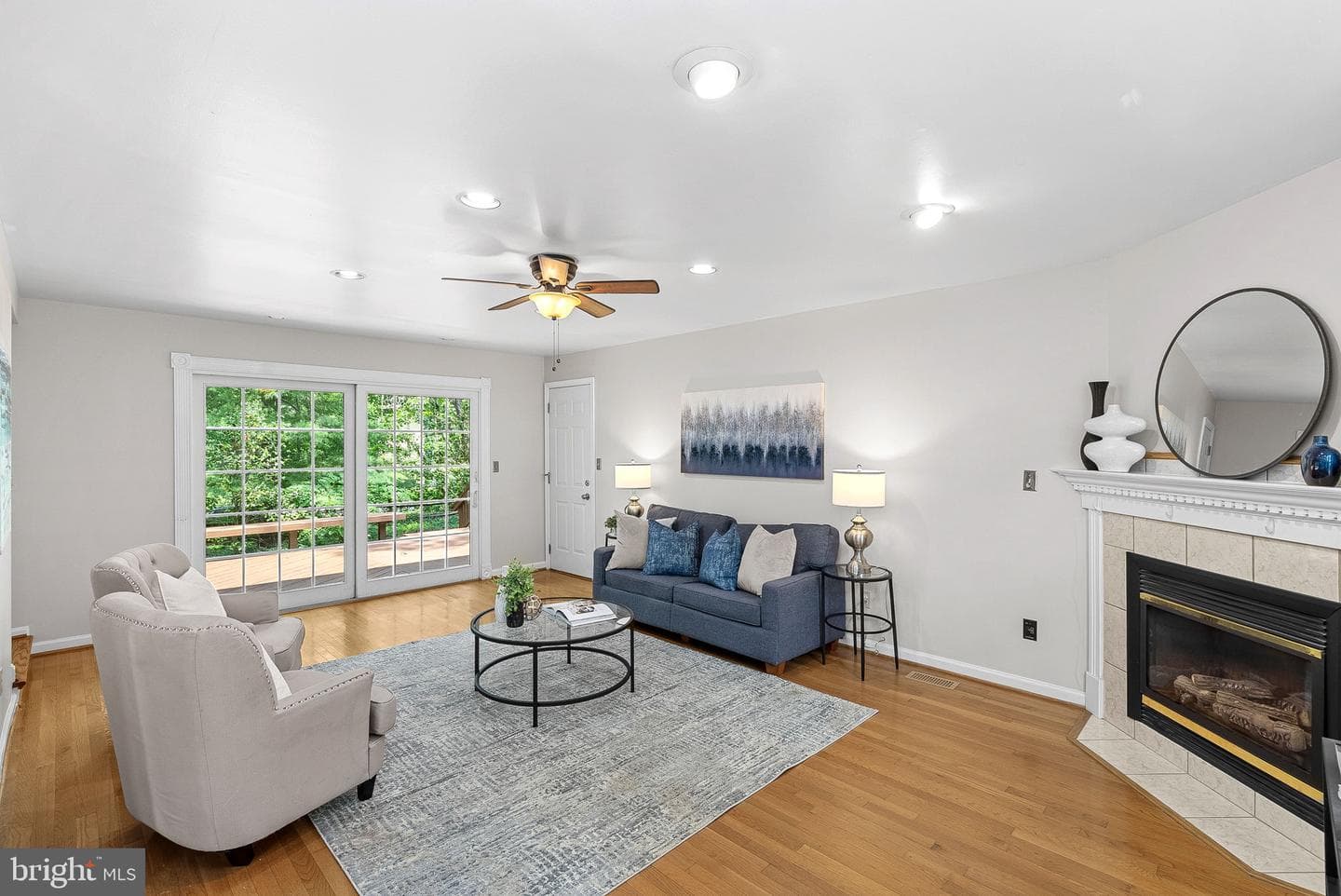 2284 Dosinia Court photo 18