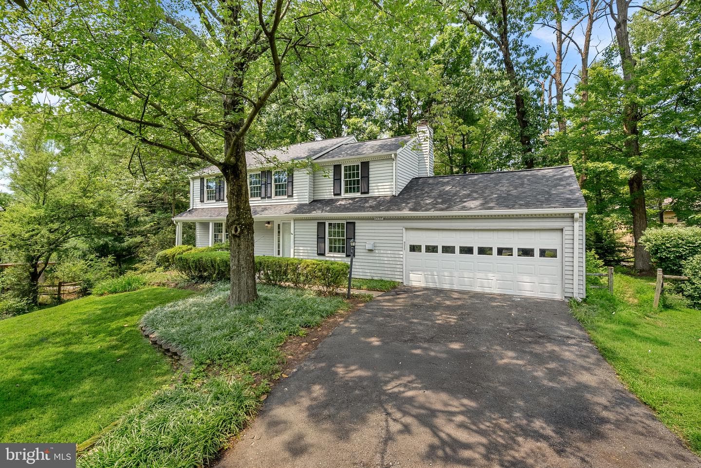 2284 Dosinia Court, Reston
