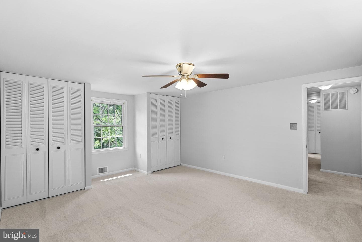 2284 Dosinia Court photo 35