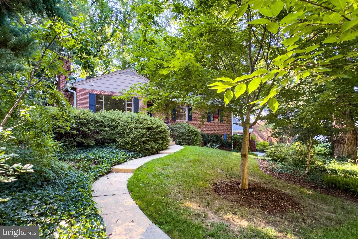 3159 Patrick Henry Drive photo 3