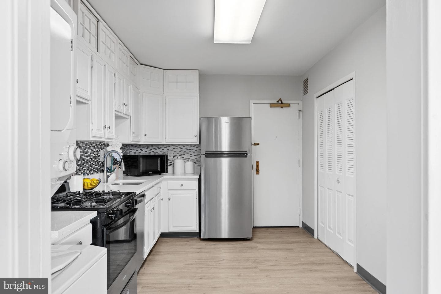 3701 S George Mason Drive #916n photo 11
