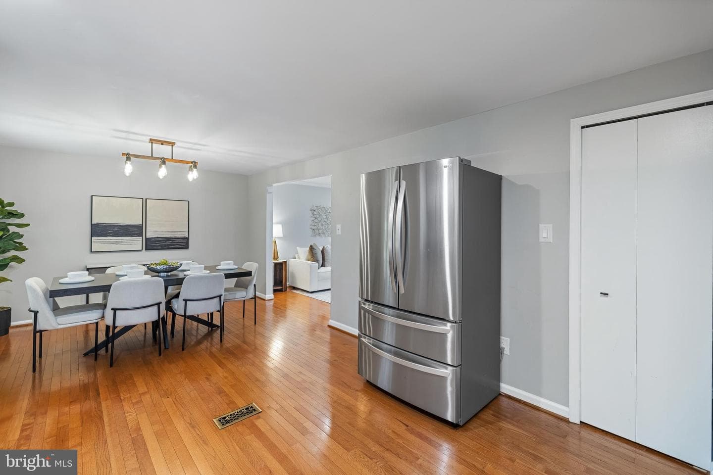 14564 Woodland Ridge Drive photo 17