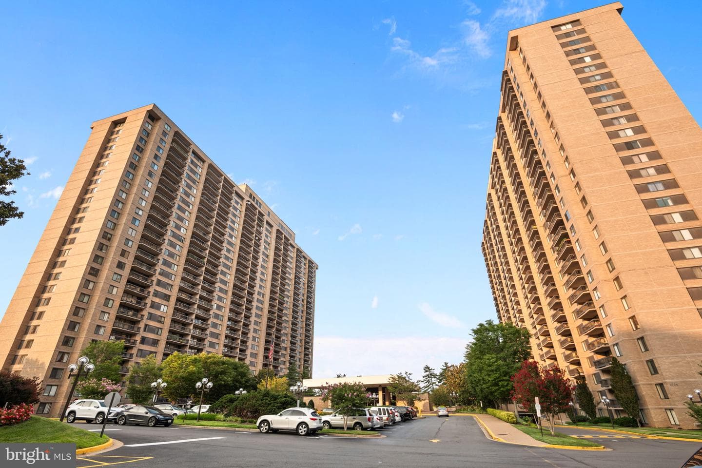3705 S George Mason Drive #914s photo 34
