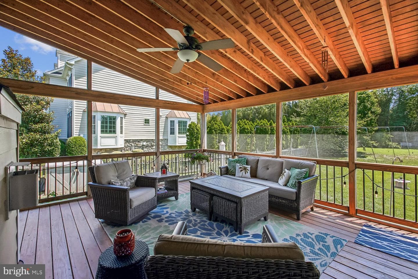 9423 Ferry Landing Court photo 20