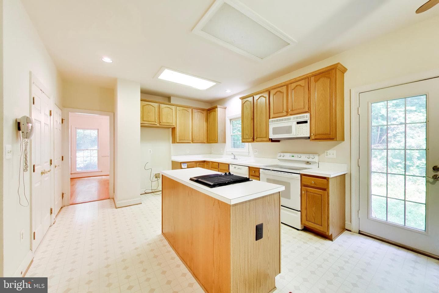 6228 Garden Road photo 21
