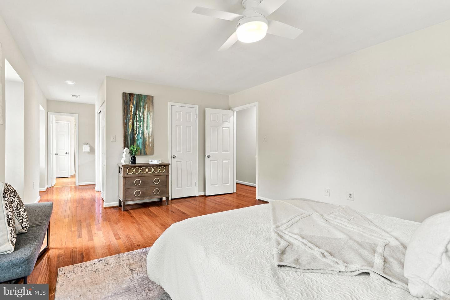 9811 Vertain Court photo 26