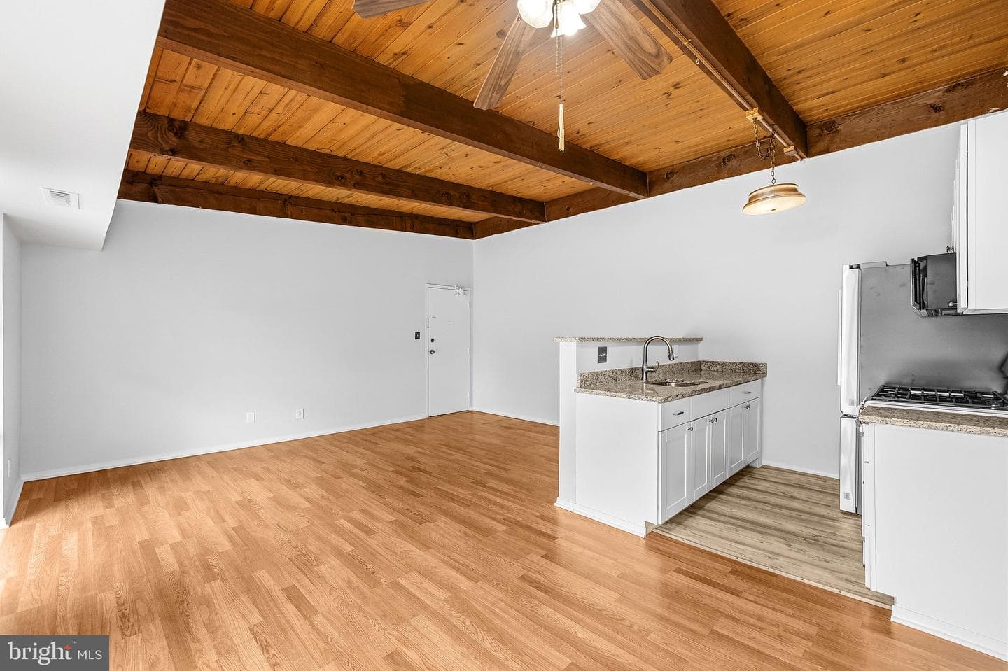 4961 Americana Drive #208 photo 6