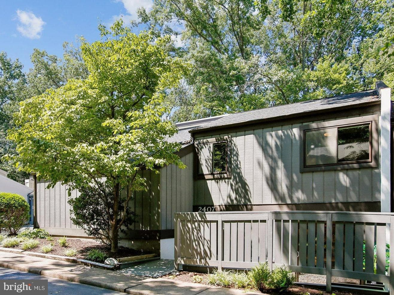 2407 Glade Bank Way photo 1