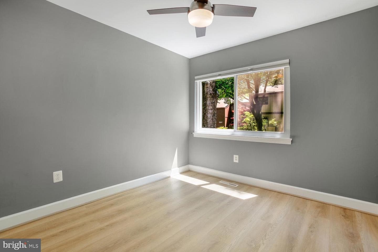 2407 Glade Bank Way photo 31