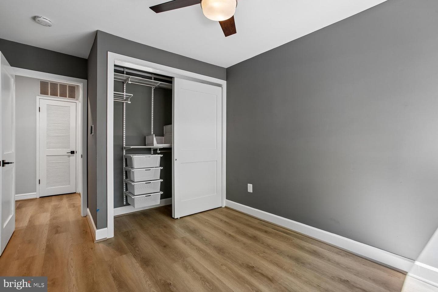 2407 Glade Bank Way photo 32