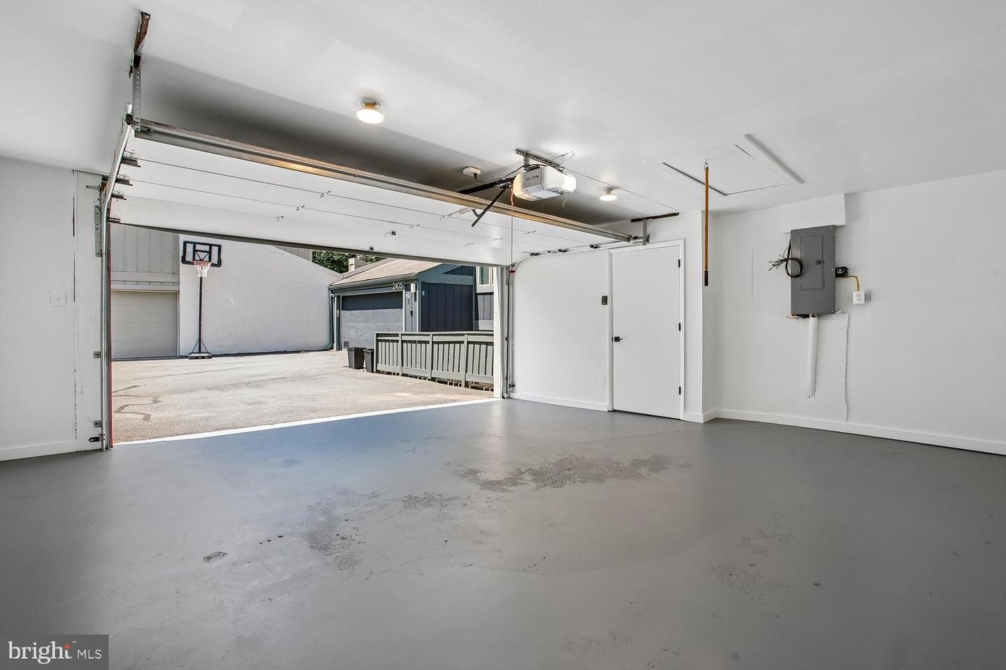 2407 Glade Bank Way photo 39