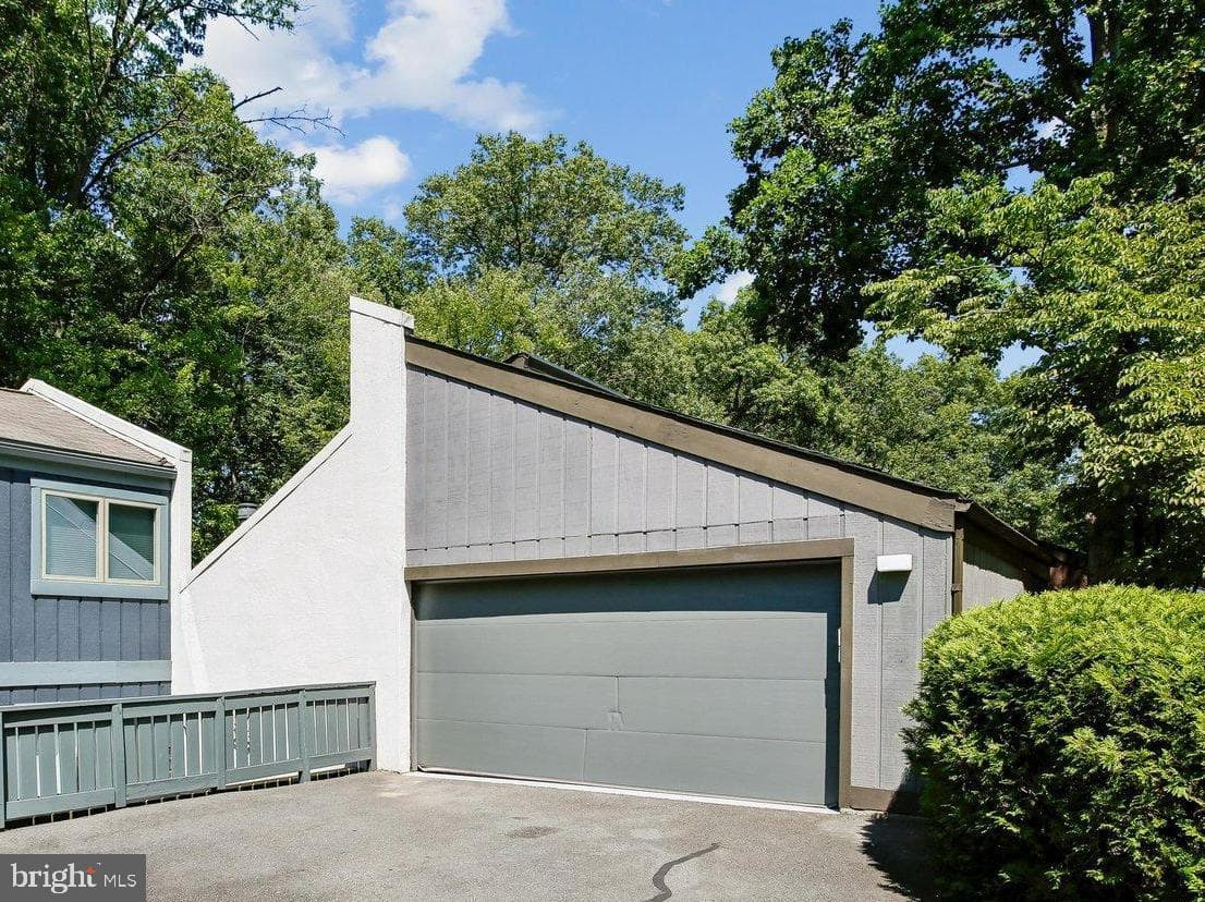 2407 Glade Bank Way photo 40