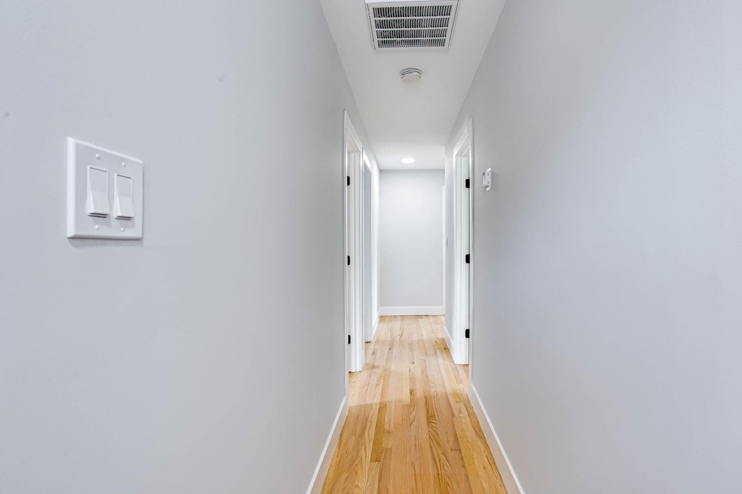 2008 Friendship Lane photo 25