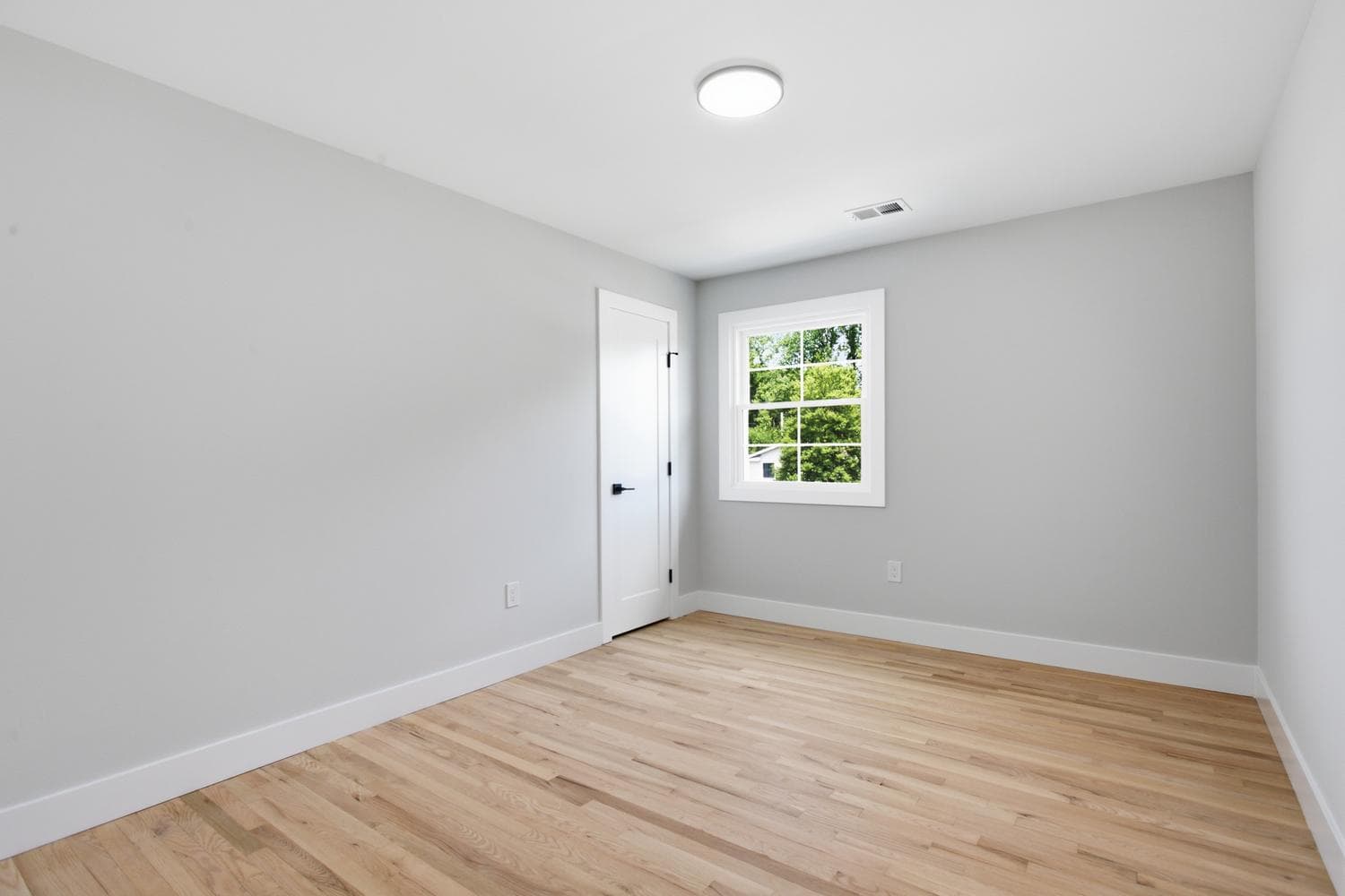 2008 Friendship Lane photo 35