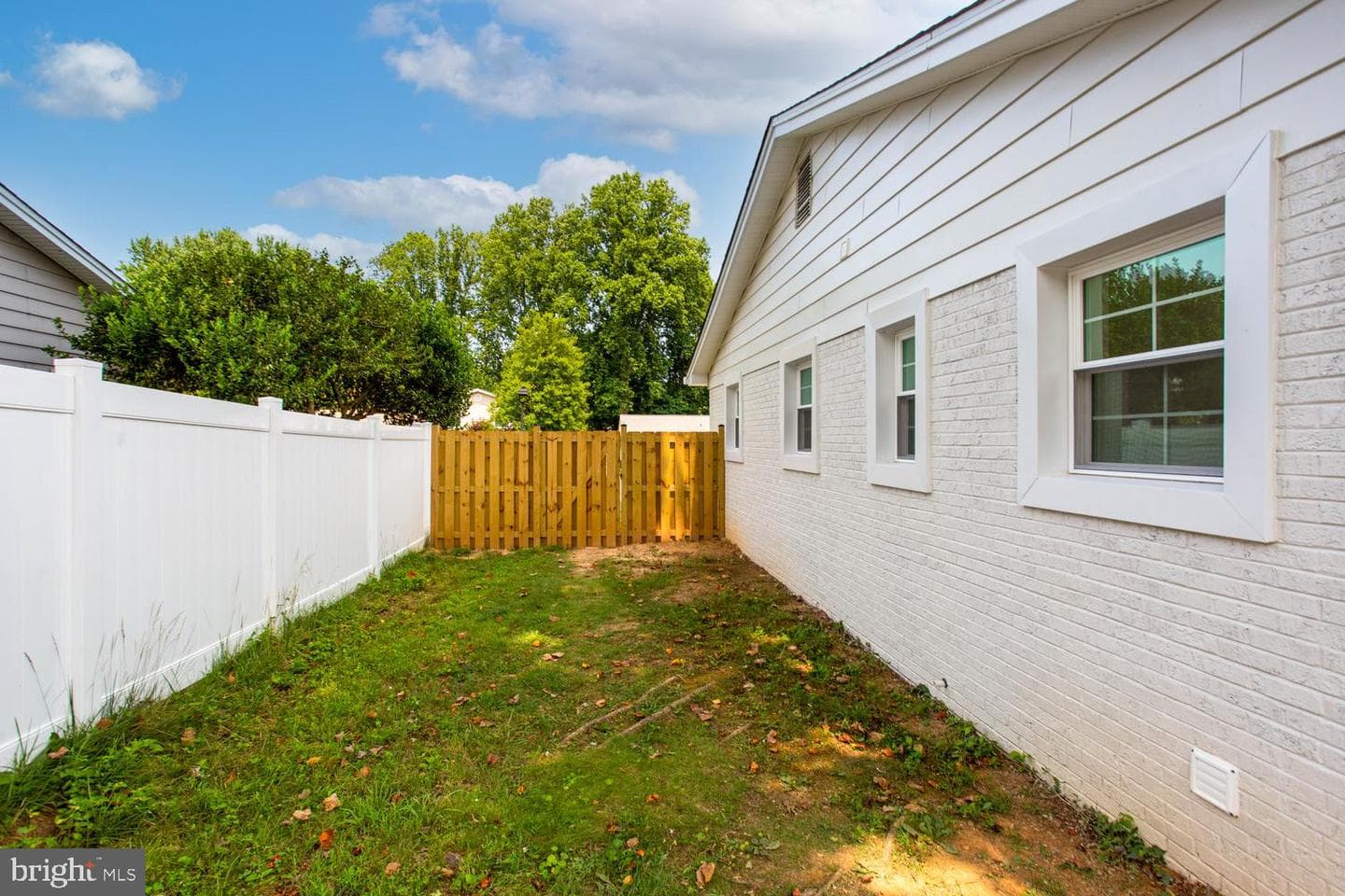 2008 Friendship Lane photo 59