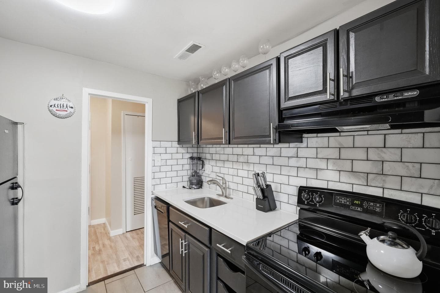 3101 Manchester Street #904 photo 16