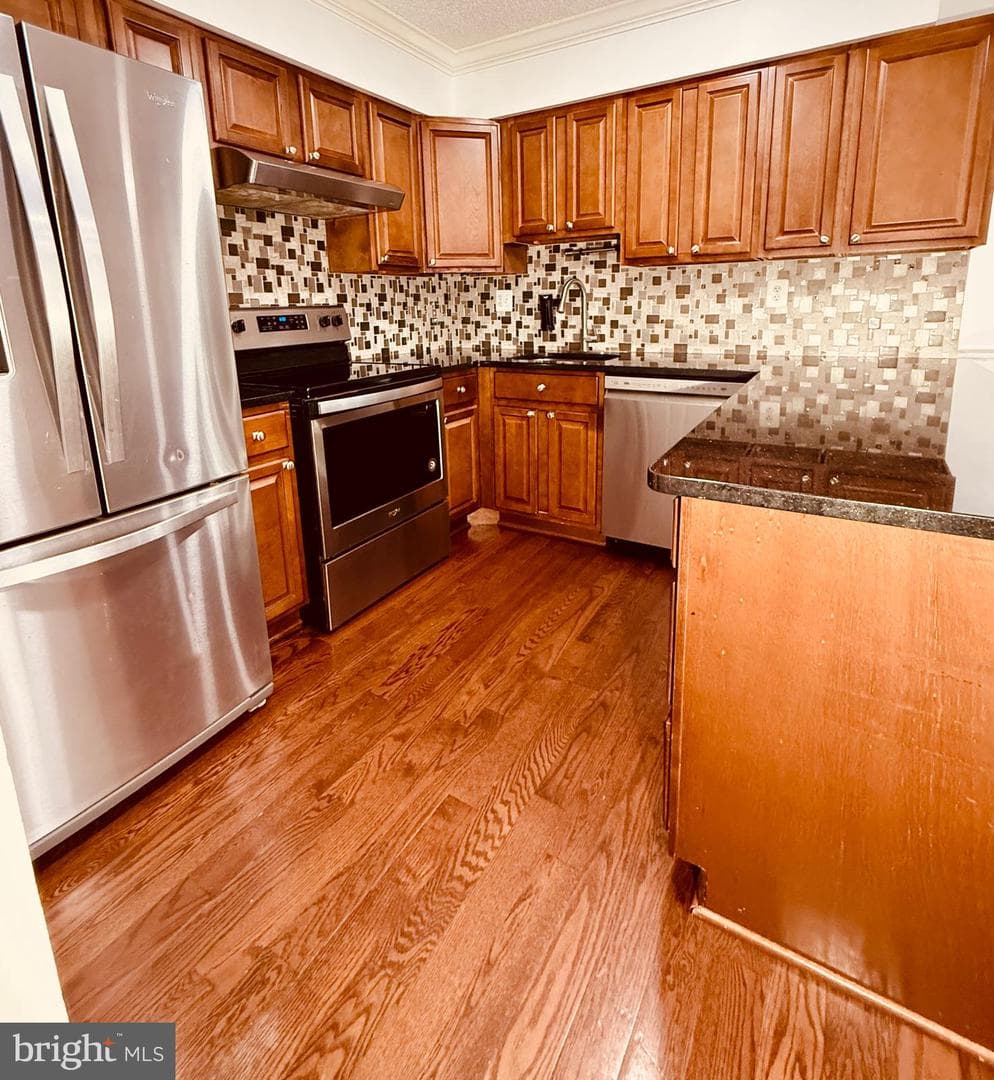 2379 Southgate Square photo 14