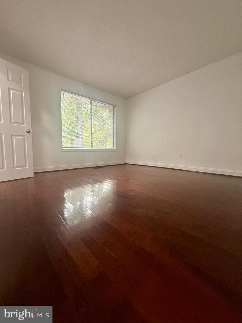2379 Southgate Square photo 51