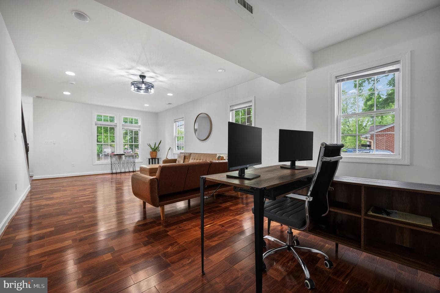 7909 Ashton Street photo 16
