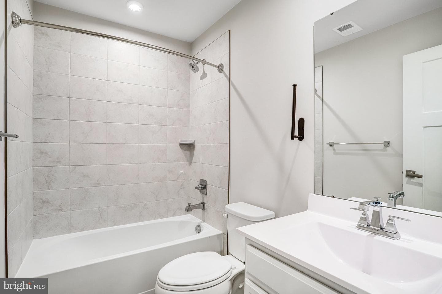 13983 Airfoil Road photo 12