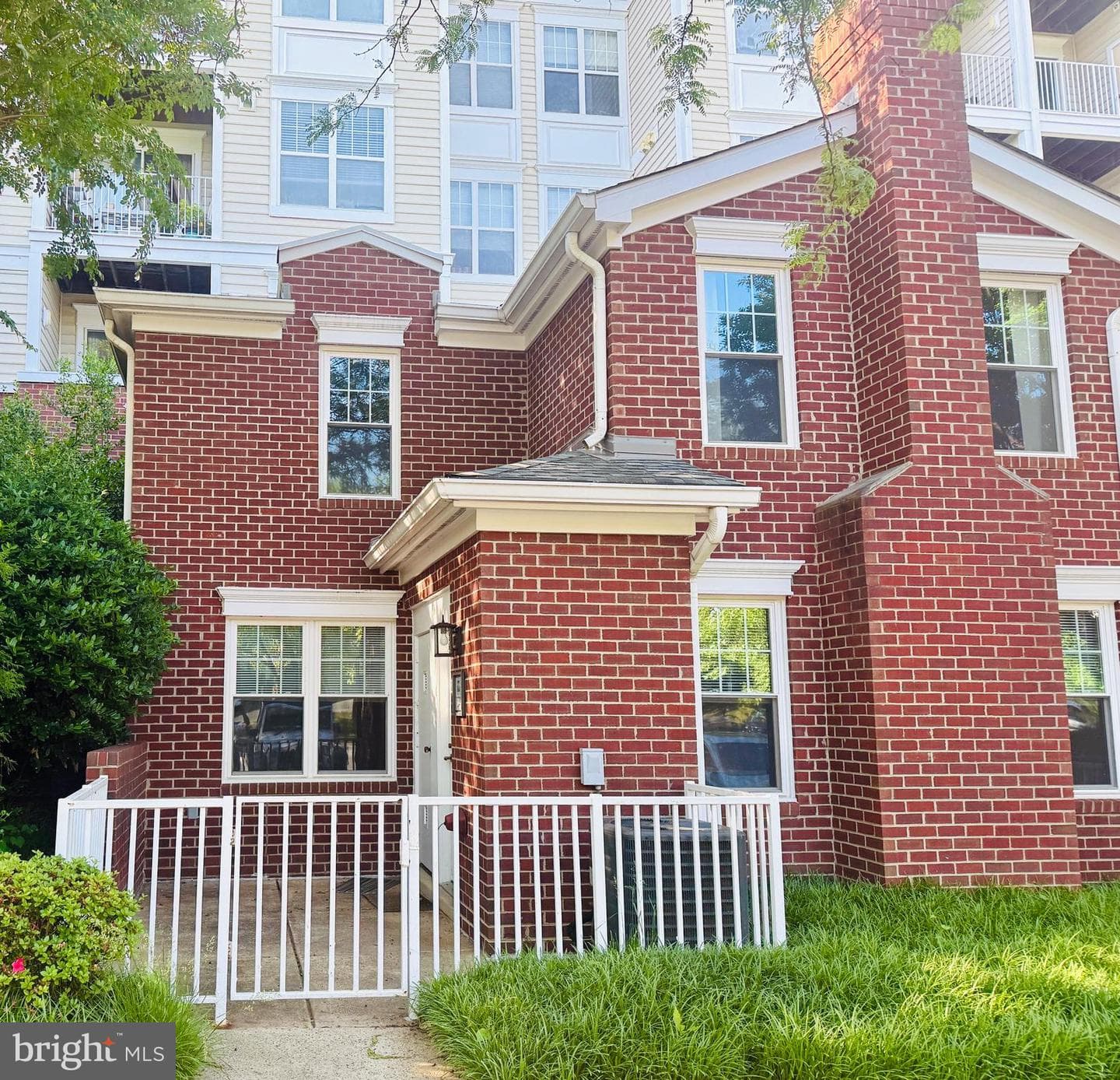 1641 International Drive #th-24 photo 1