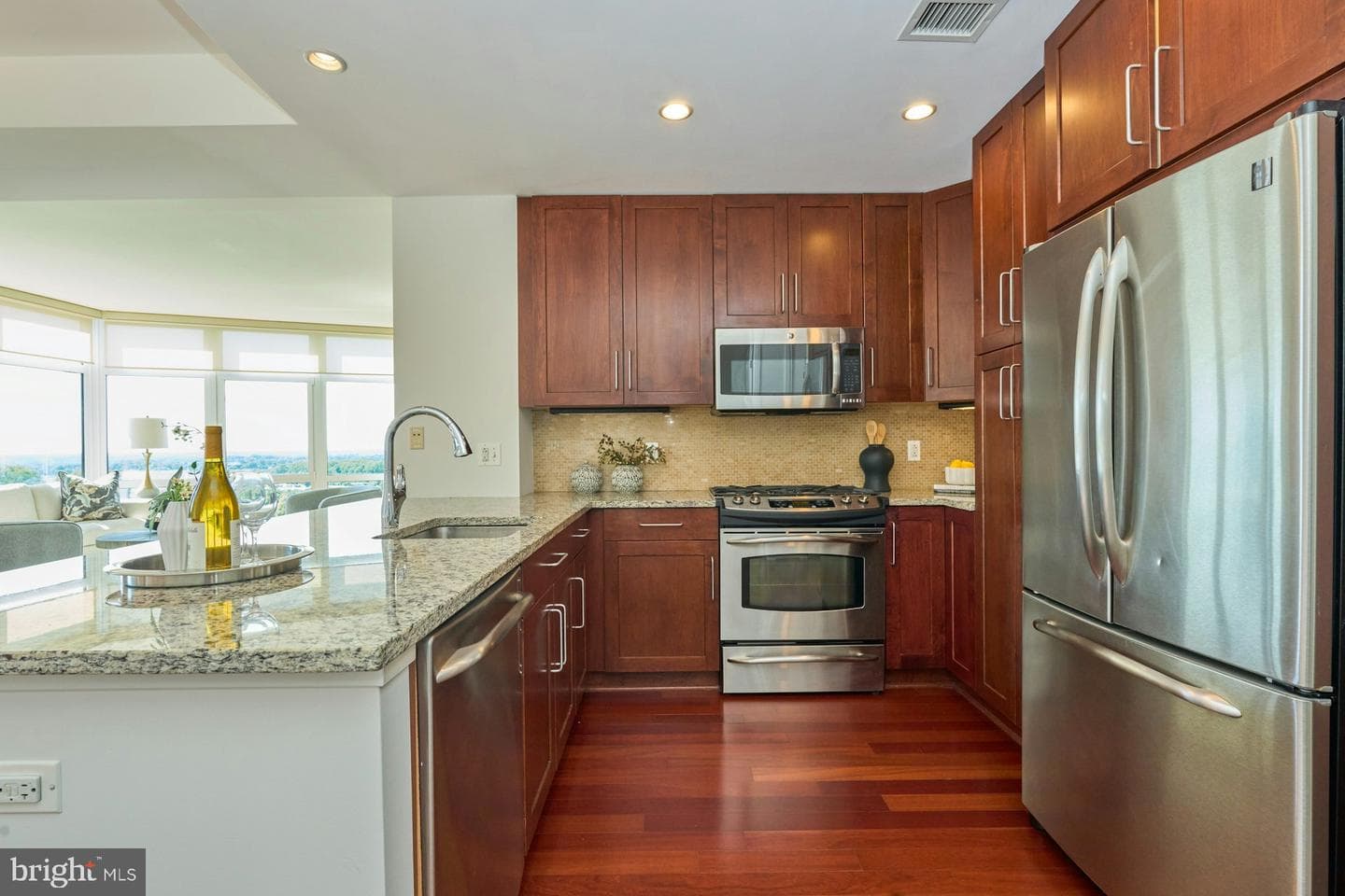 8220 Crestwood Heights Drive #1417 photo 8