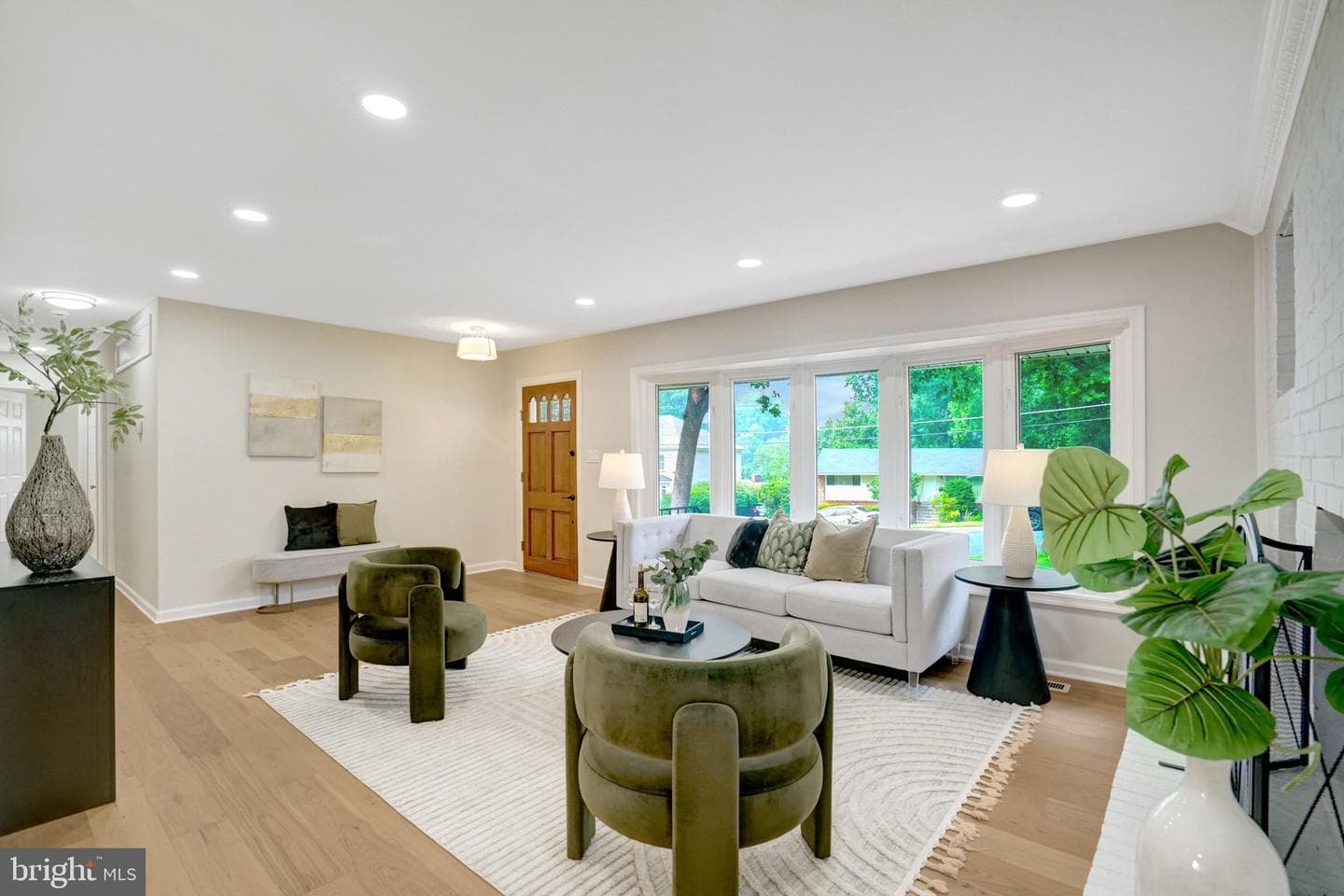 4006 Justine Drive photo 4
