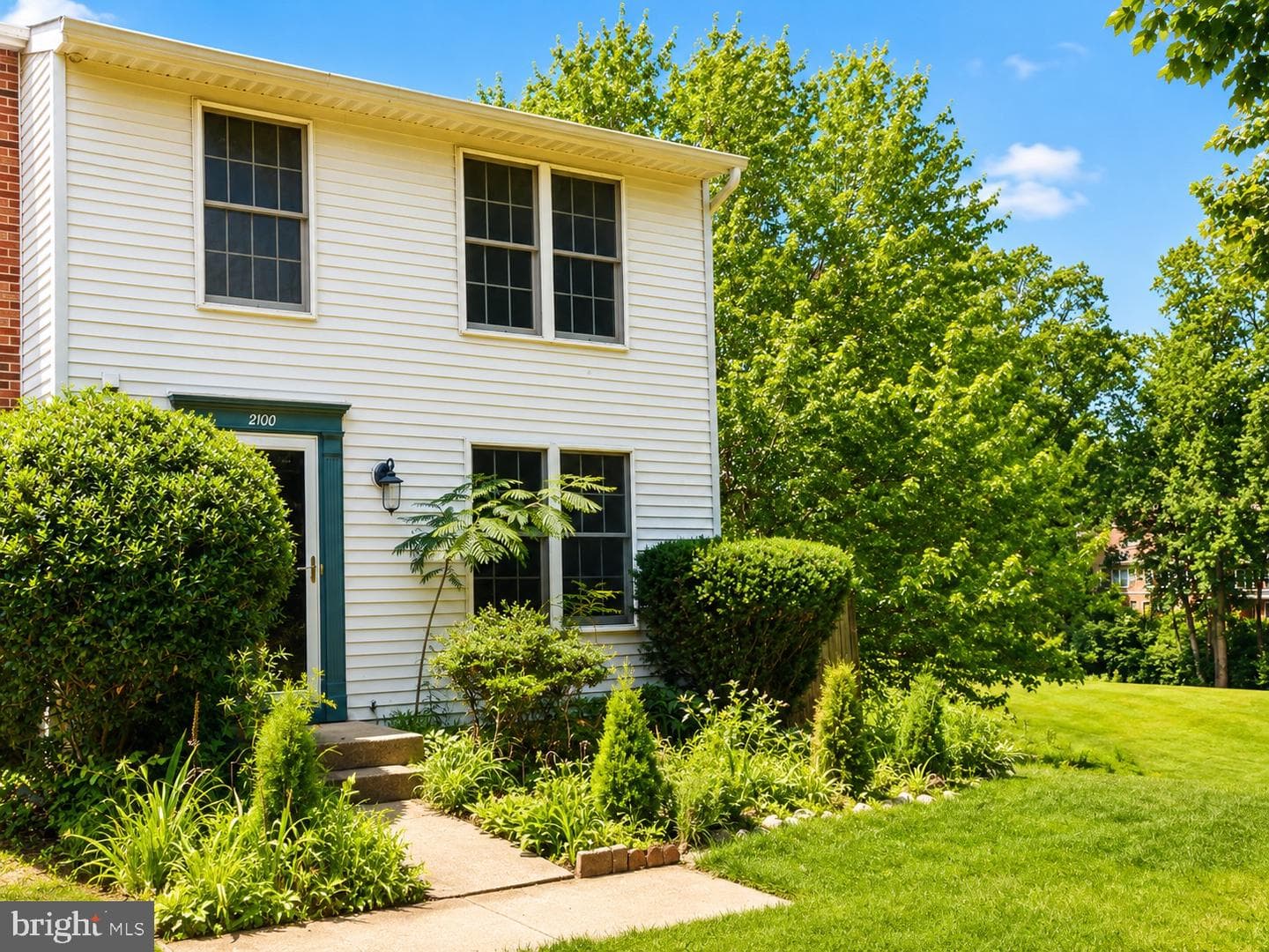 2100 Glenn Spring Court, Falls Church