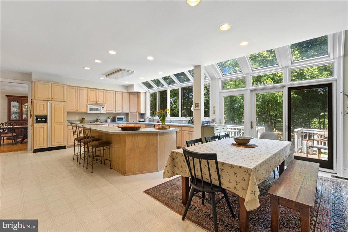 3285 Willow Glen Drive photo 25