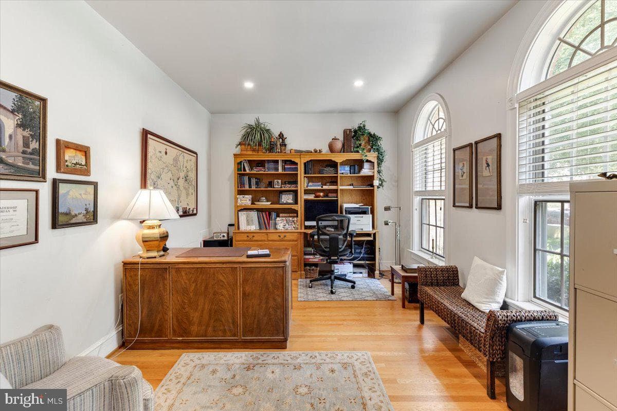 3285 Willow Glen Drive photo 8