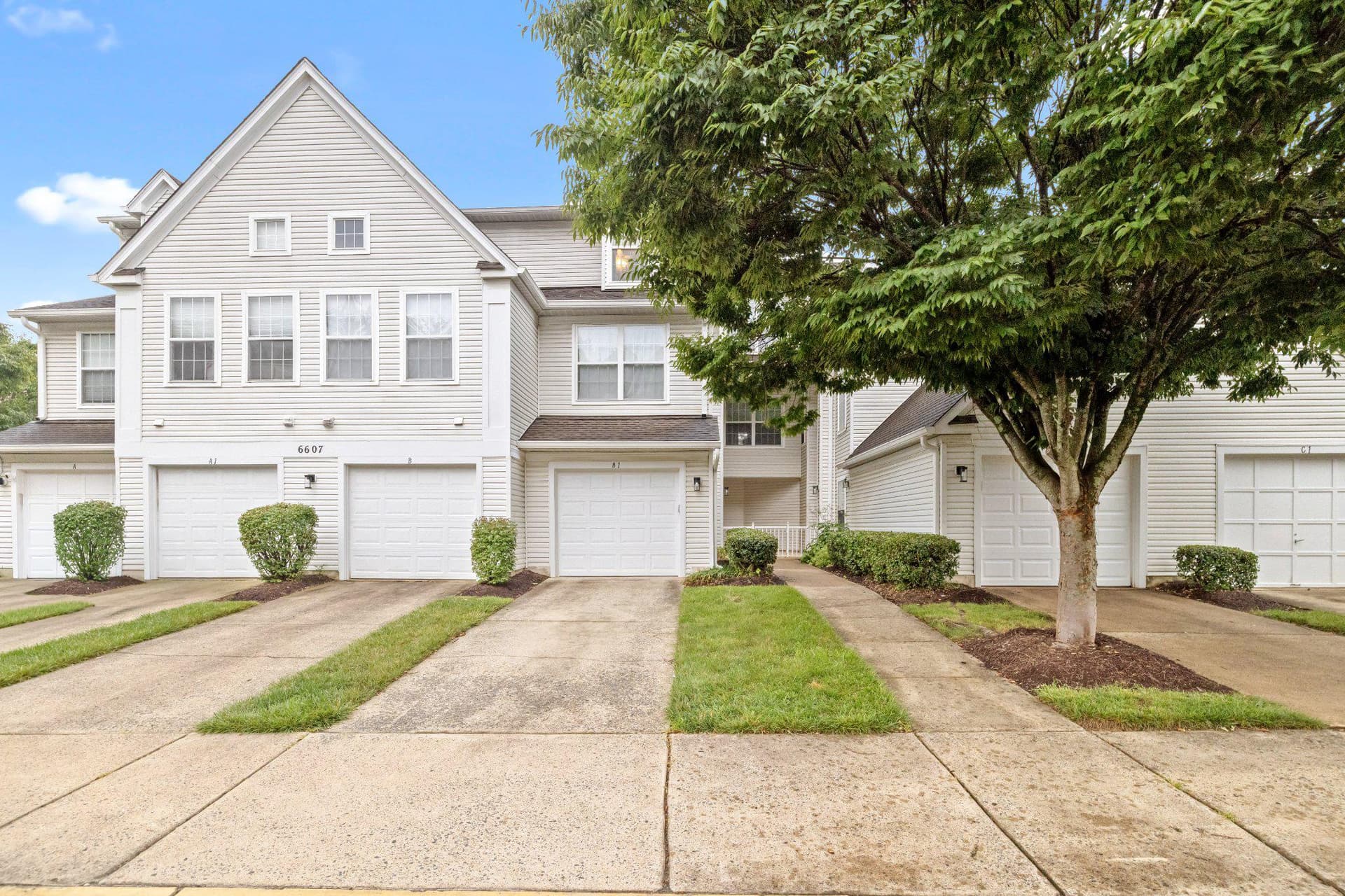 6607 Netties Lane #1609 photo 1