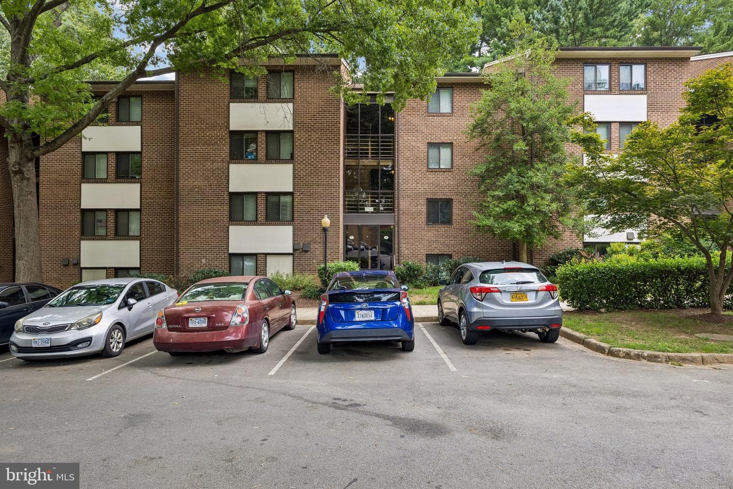 1554 Northgate Square #apt 1a, Reston