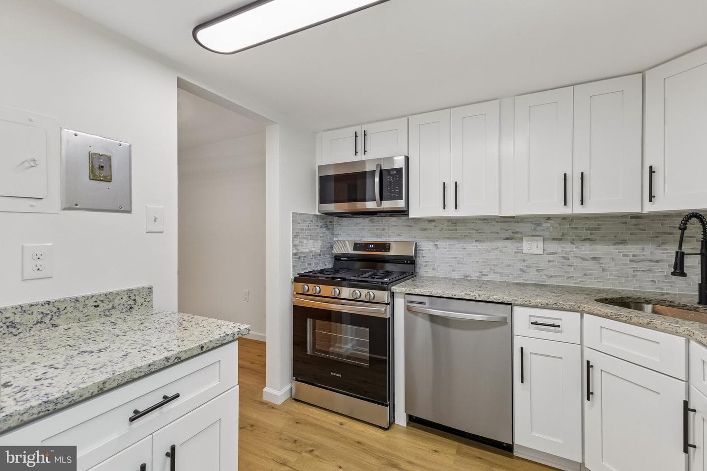 1554 Northgate Square #apt 1a photo 5
