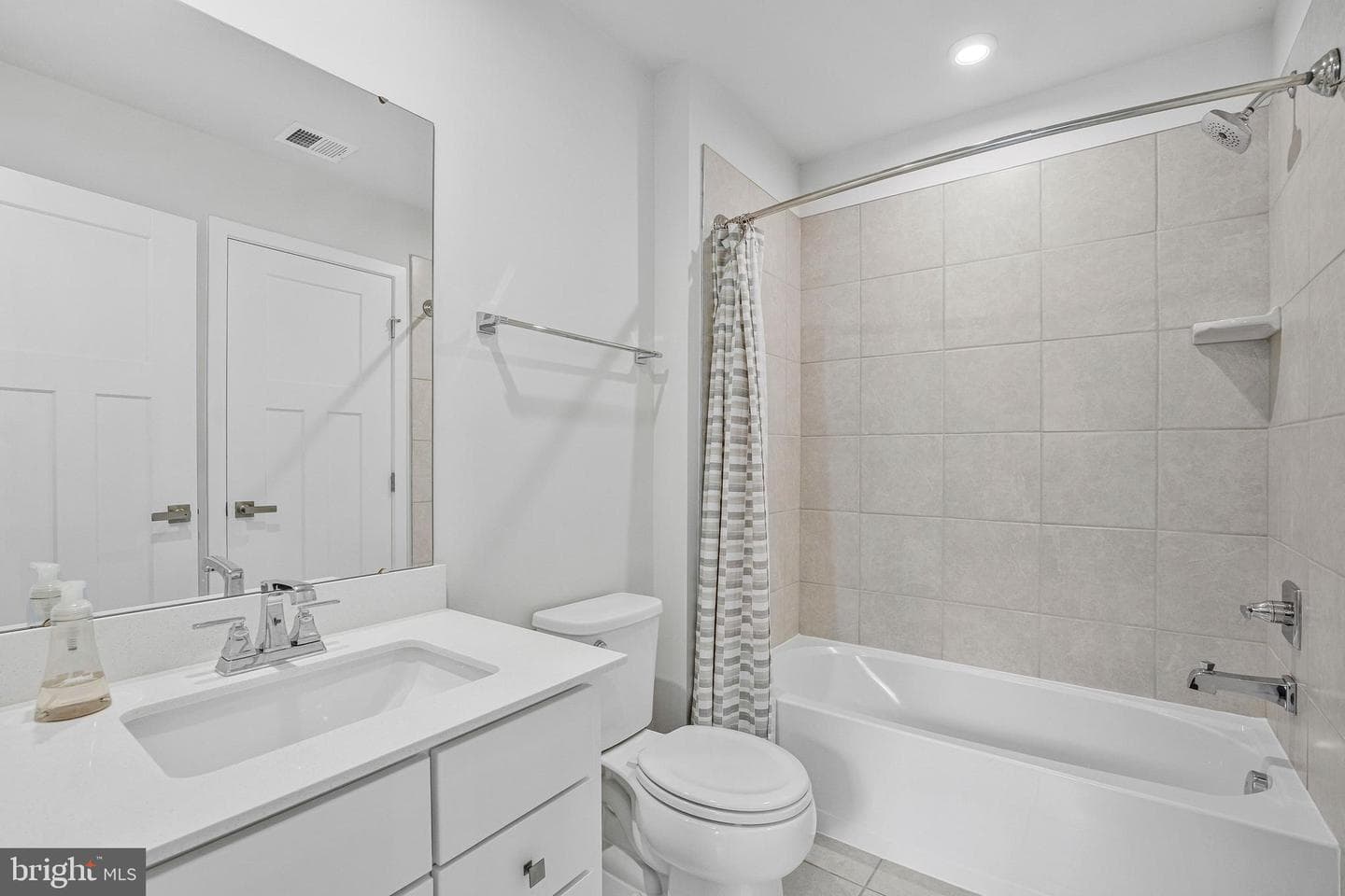 2736 Velocity Road photo 37