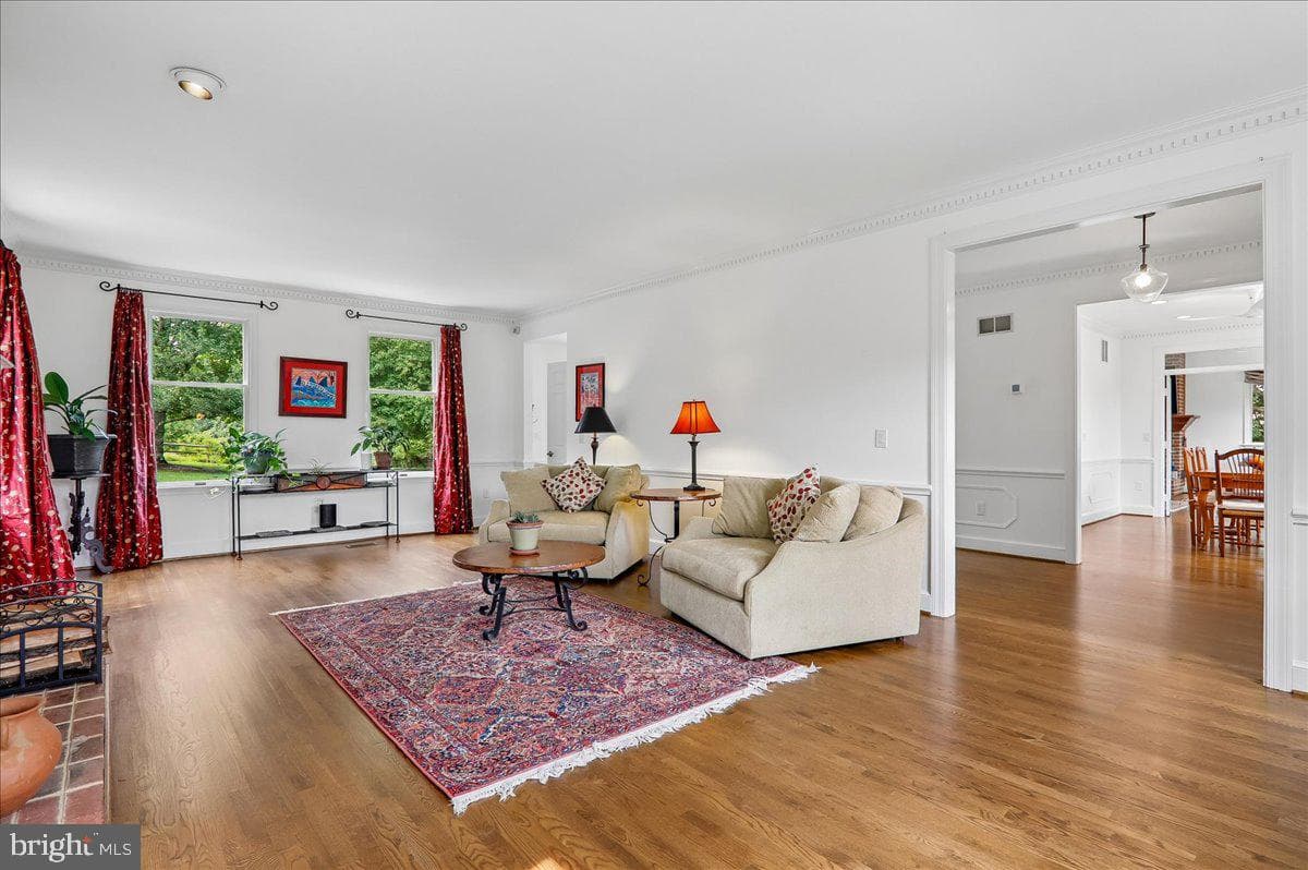 1904 Mason Hill Drive photo 5