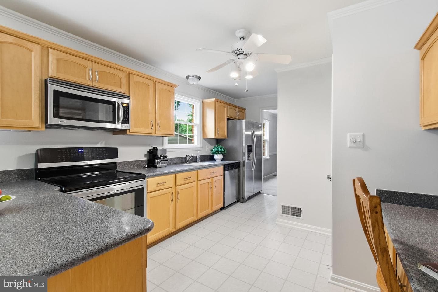 9385 Saddlemount Court photo 15