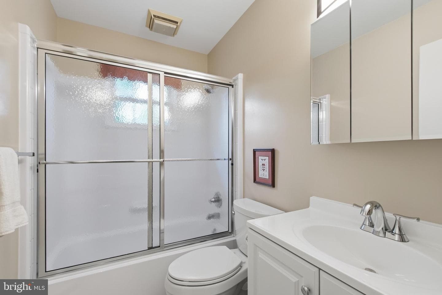 9385 Saddlemount Court photo 32