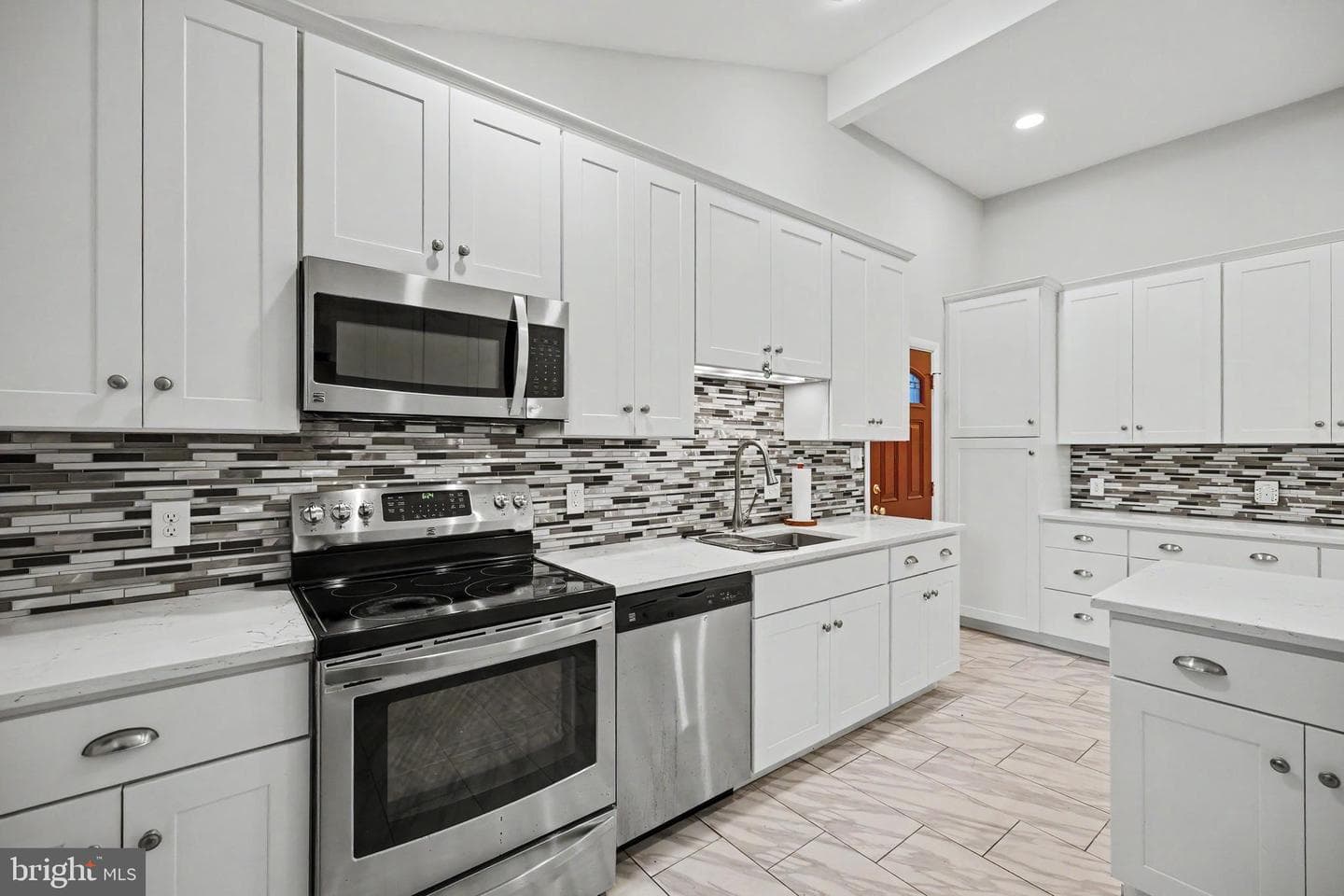 4703 Tara Drive photo 15