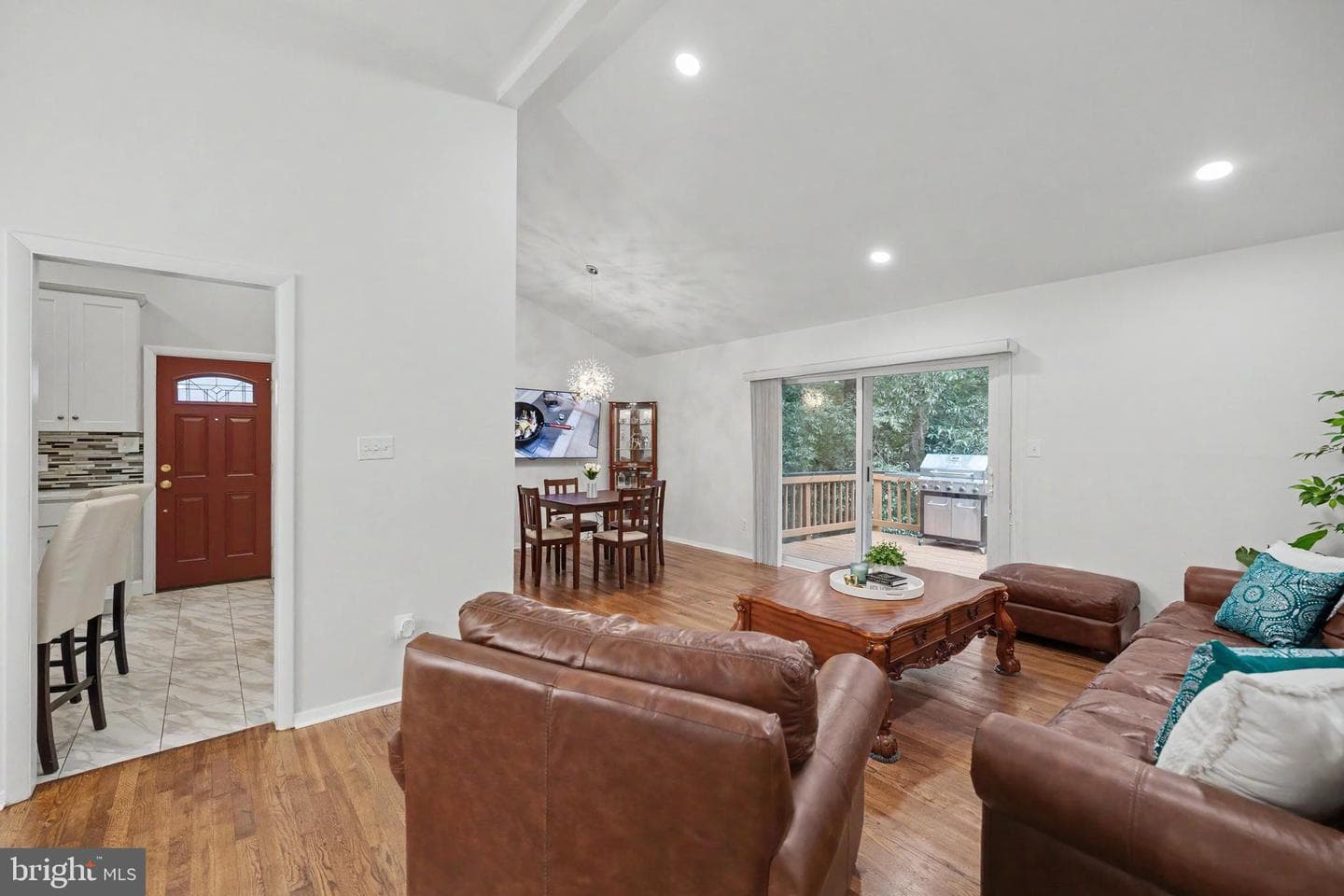 4703 Tara Drive photo 5