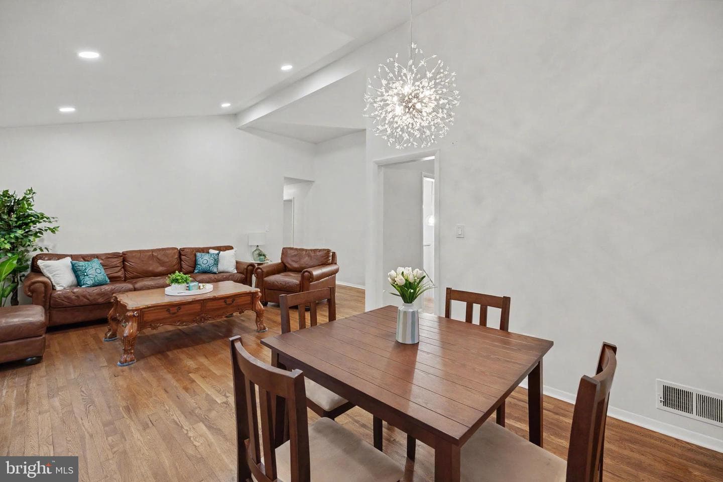4703 Tara Drive photo 9