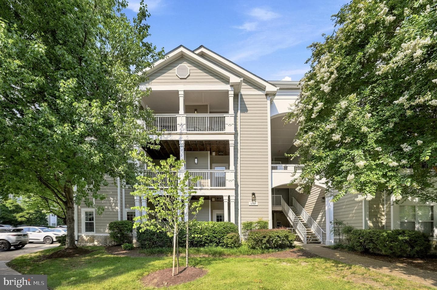 1701 Lake Shore Crest Drive #16 photo 2