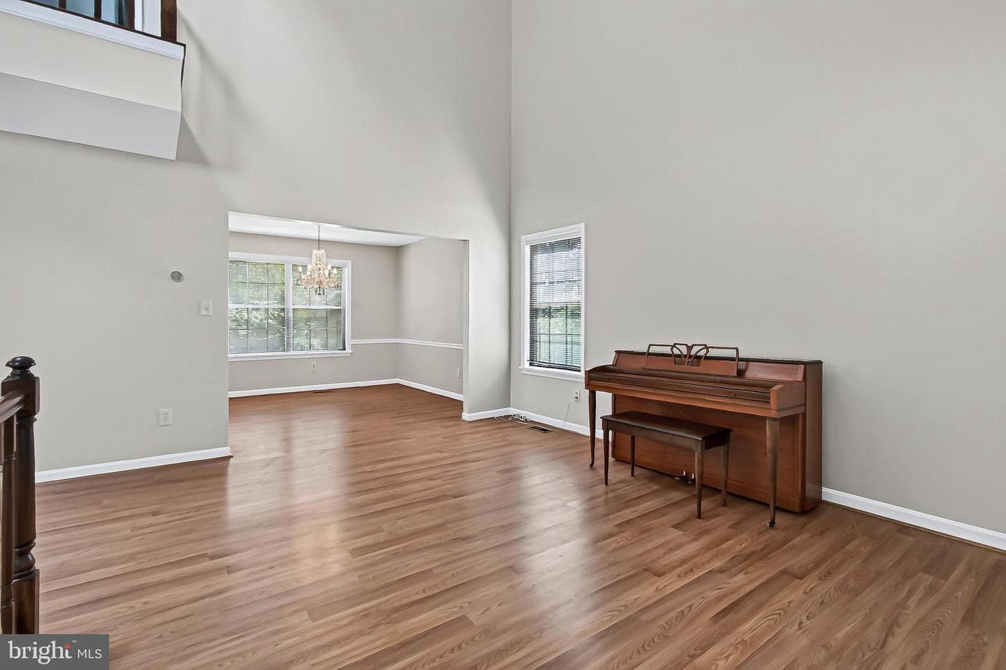 6127 Glen Oaks Court photo 10