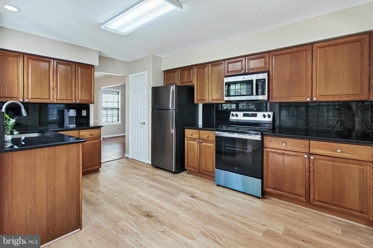 6127 Glen Oaks Court photo 14