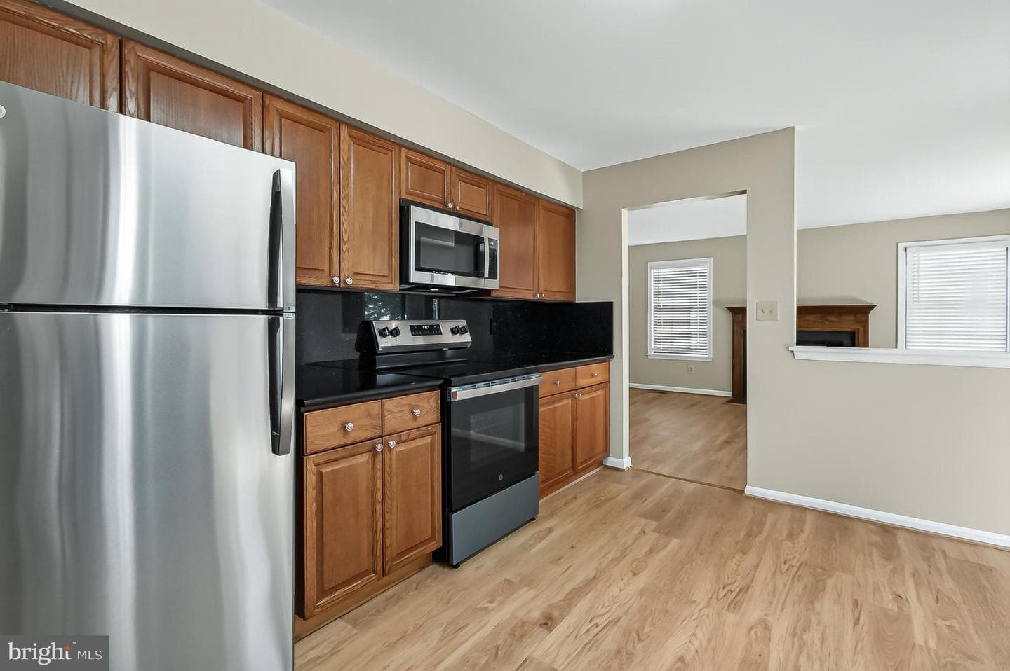6127 Glen Oaks Court photo 18
