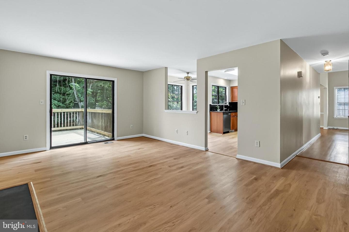 6127 Glen Oaks Court photo 22