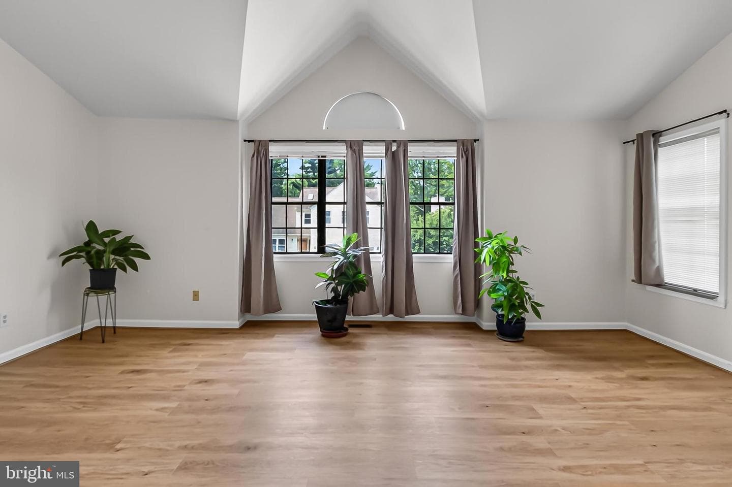 6127 Glen Oaks Court photo 28