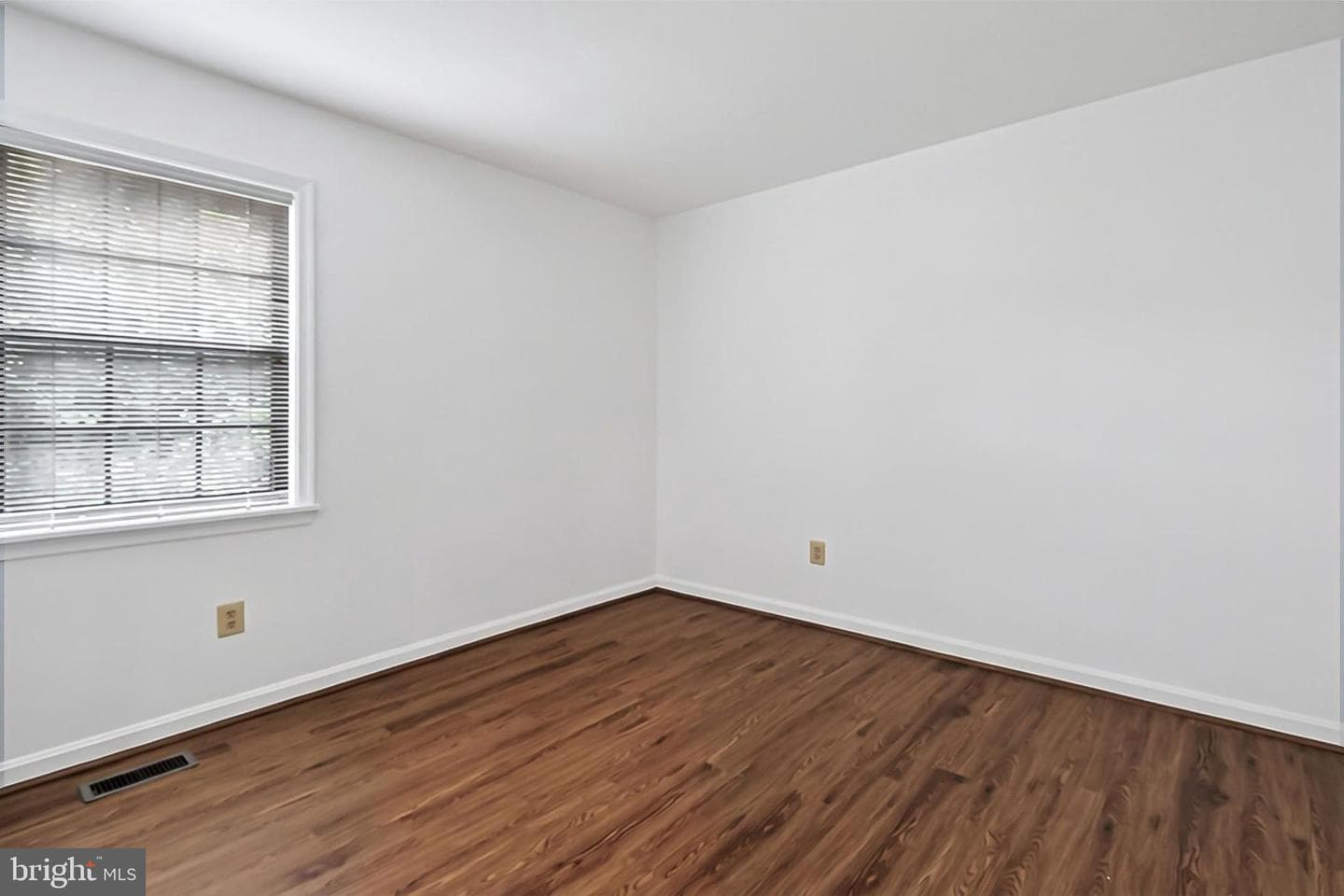 6127 Glen Oaks Court photo 37