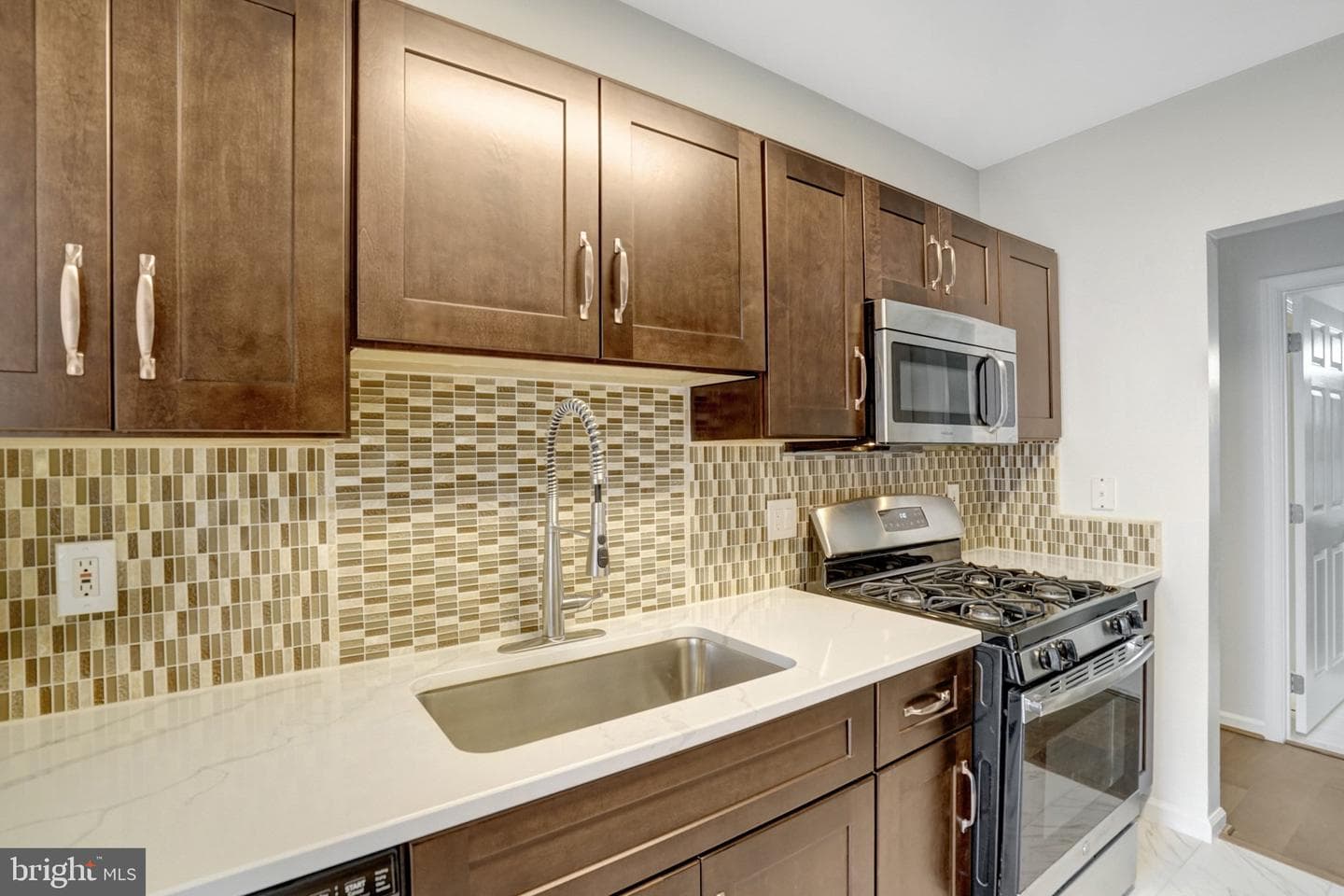 6990 Falls Reach Drive #301 photo 17