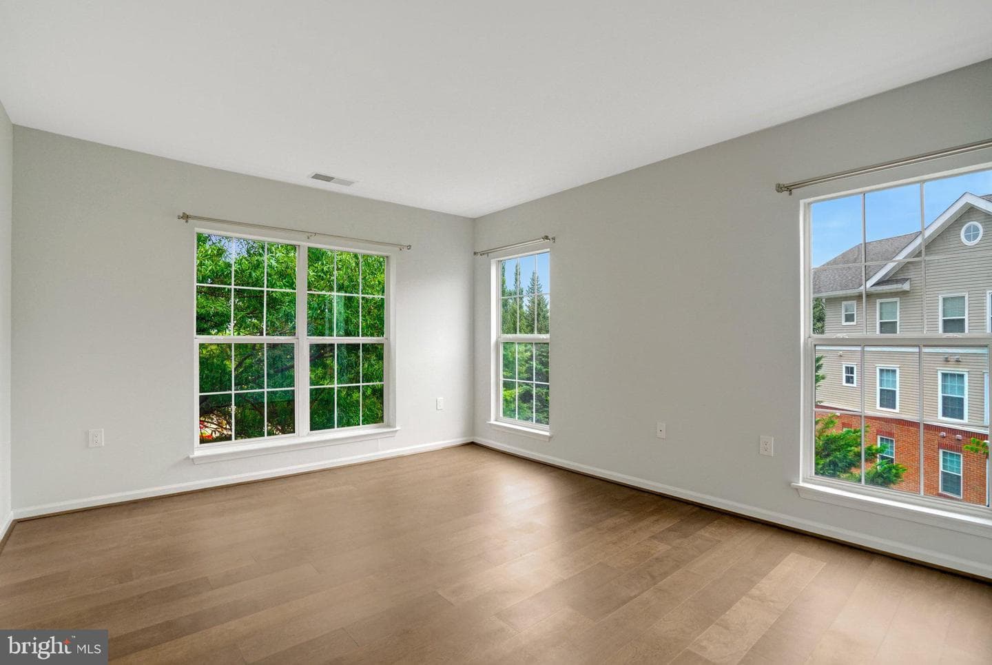 6990 Falls Reach Drive #301 photo 25