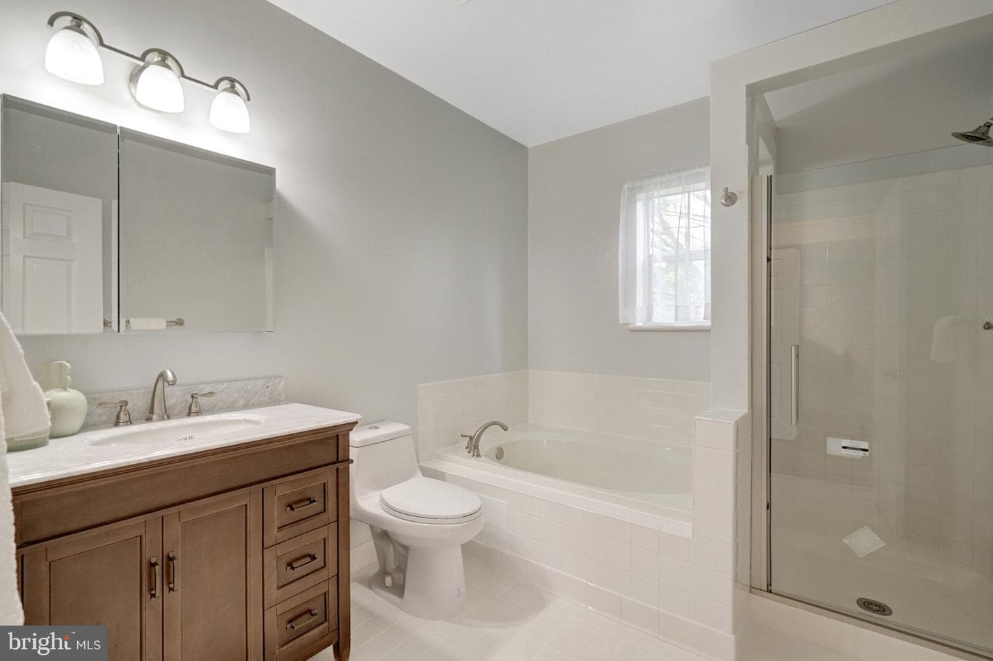 6990 Falls Reach Drive #301 photo 28